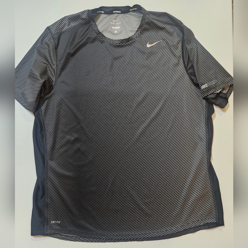 Nike Dri-Fit Running Tee Mens Size XL Black‎ Grey Activewear T-Shirt